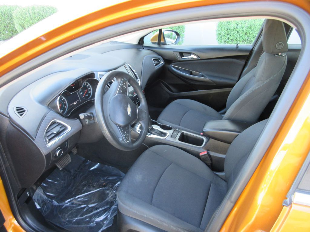 2017 Chevrolet Cruze Image 9