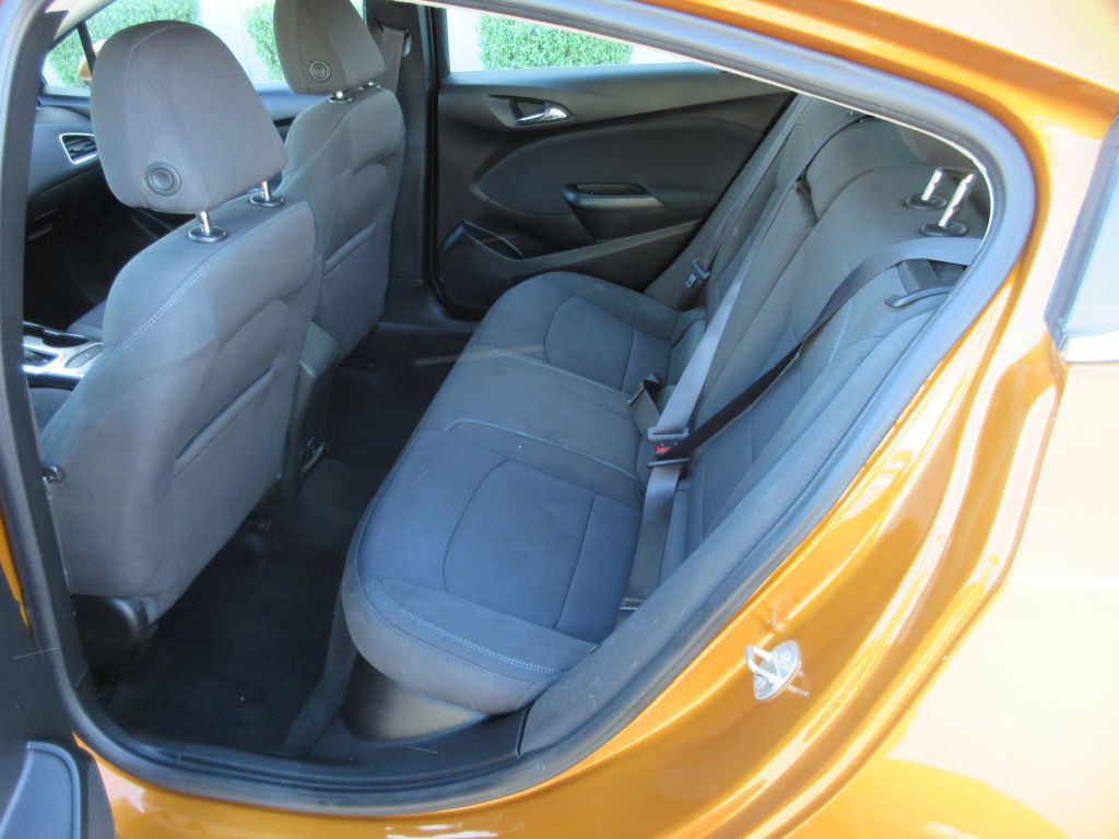 2017 Chevrolet Cruze Image 10