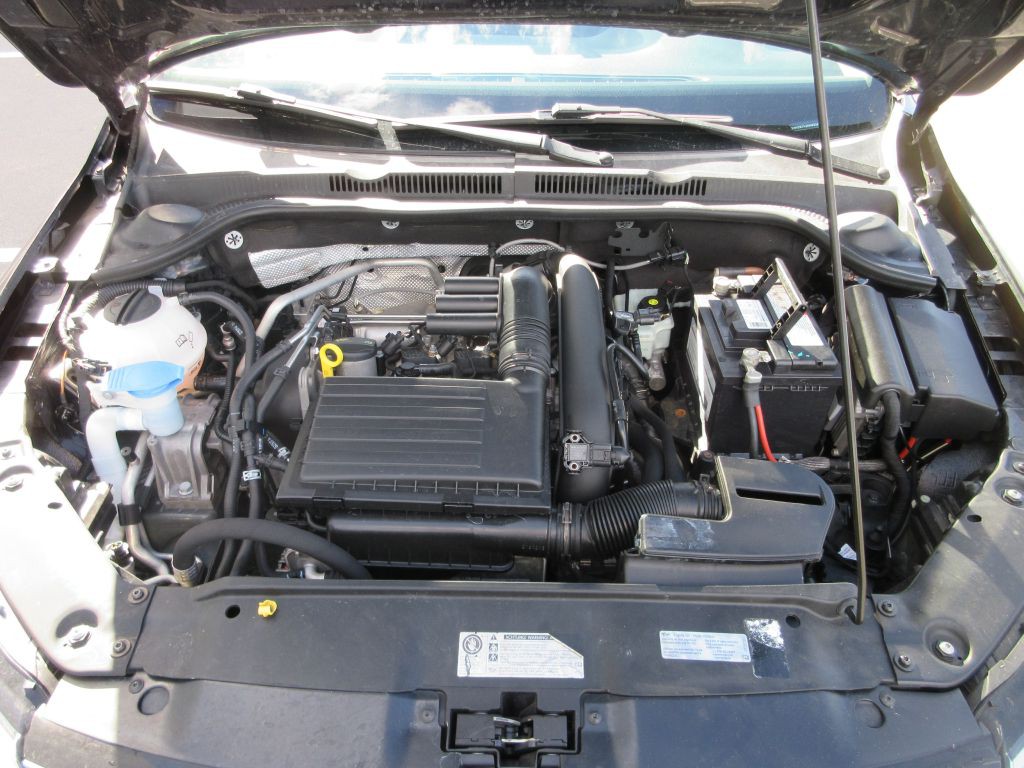 2017 Volkswagen Jetta Image 14