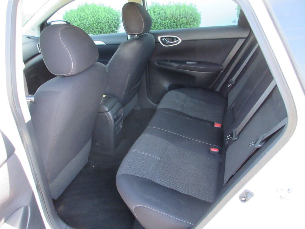 2014 Nissan Sentra Image 10