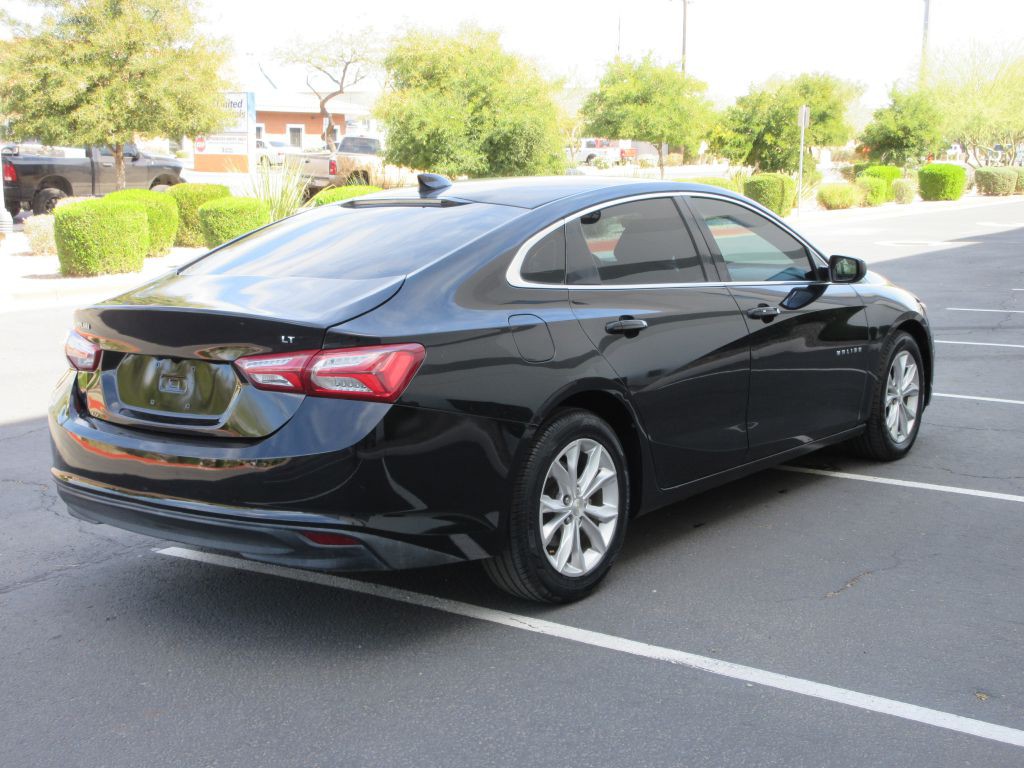 2019 Chevrolet Malibu Image 3