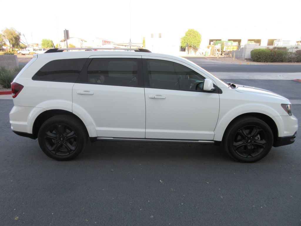 2020 Dodge Journey Image 2