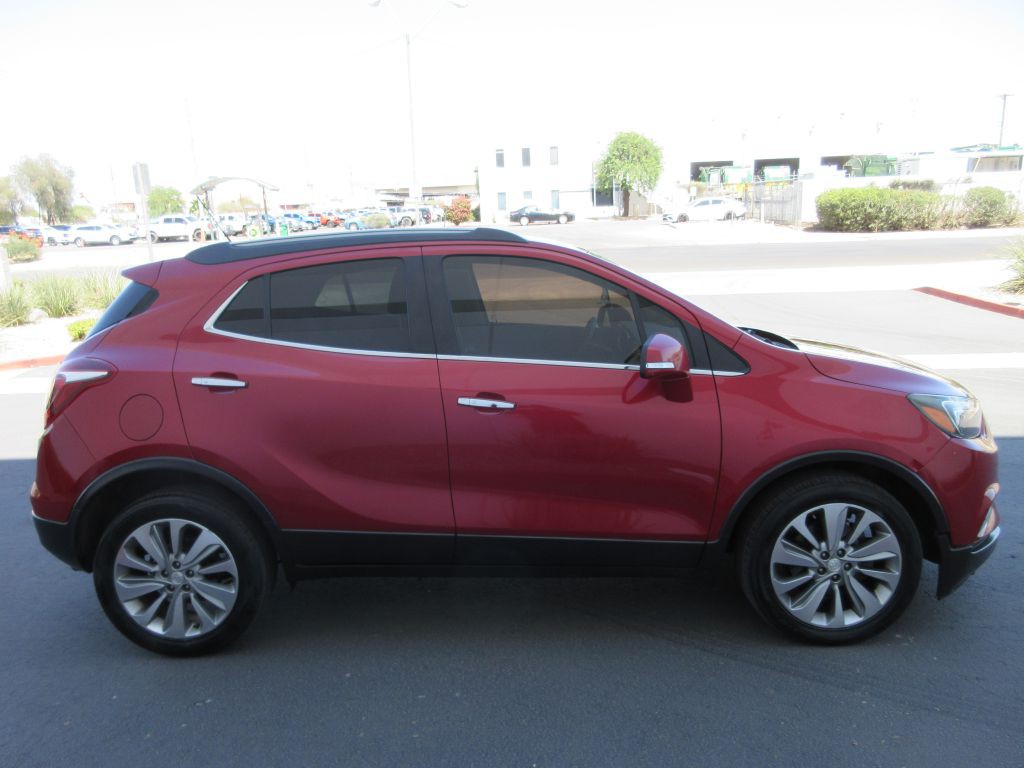 2017 Buick Enclave Image 2