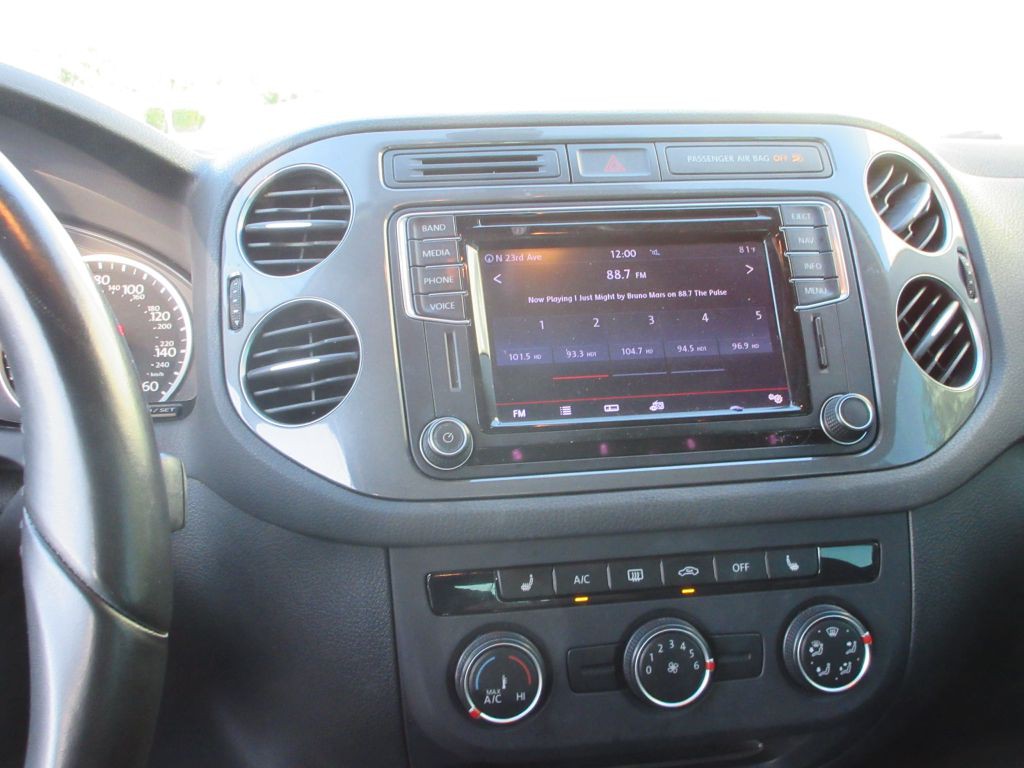2016 Volkswagen Tiguan Image 12