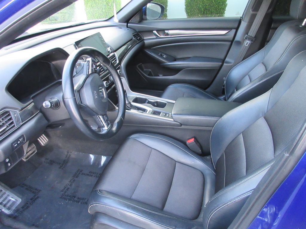 2018 Honda Accord Image 9