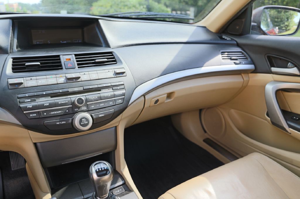 2011 Honda Accord Image 14