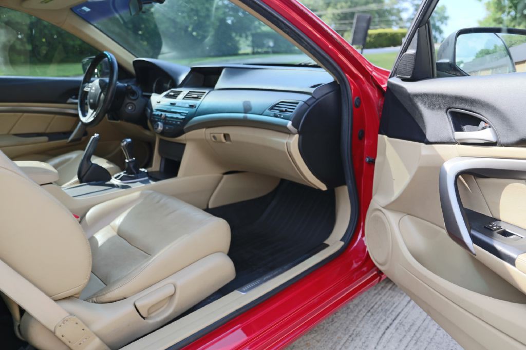 2011 Honda Accord Image 17