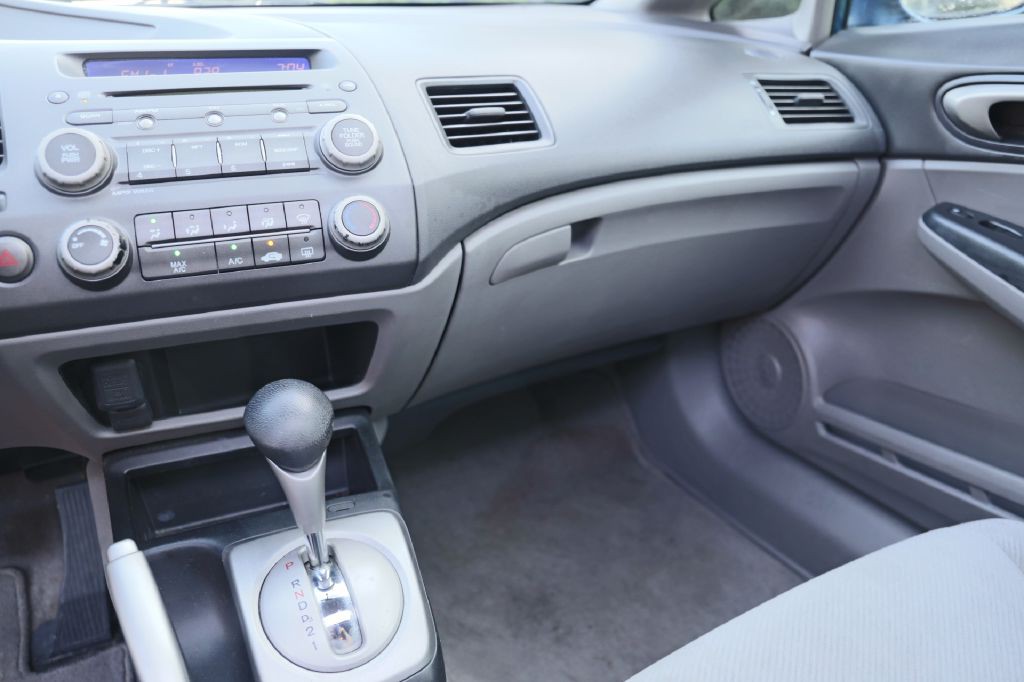 2010 Honda Civic Image 11