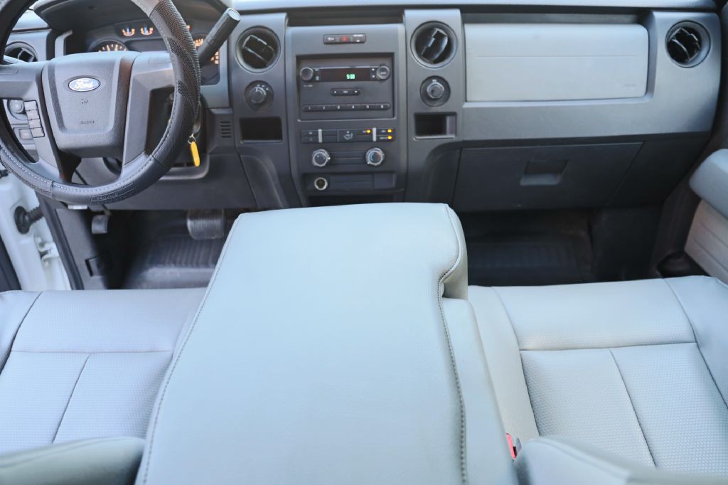 2011 Ford F-150 Image 12