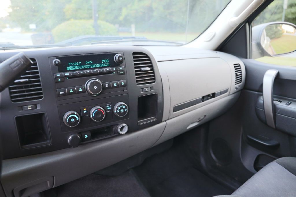 2011 Chevrolet Silverado 1500 Image 11