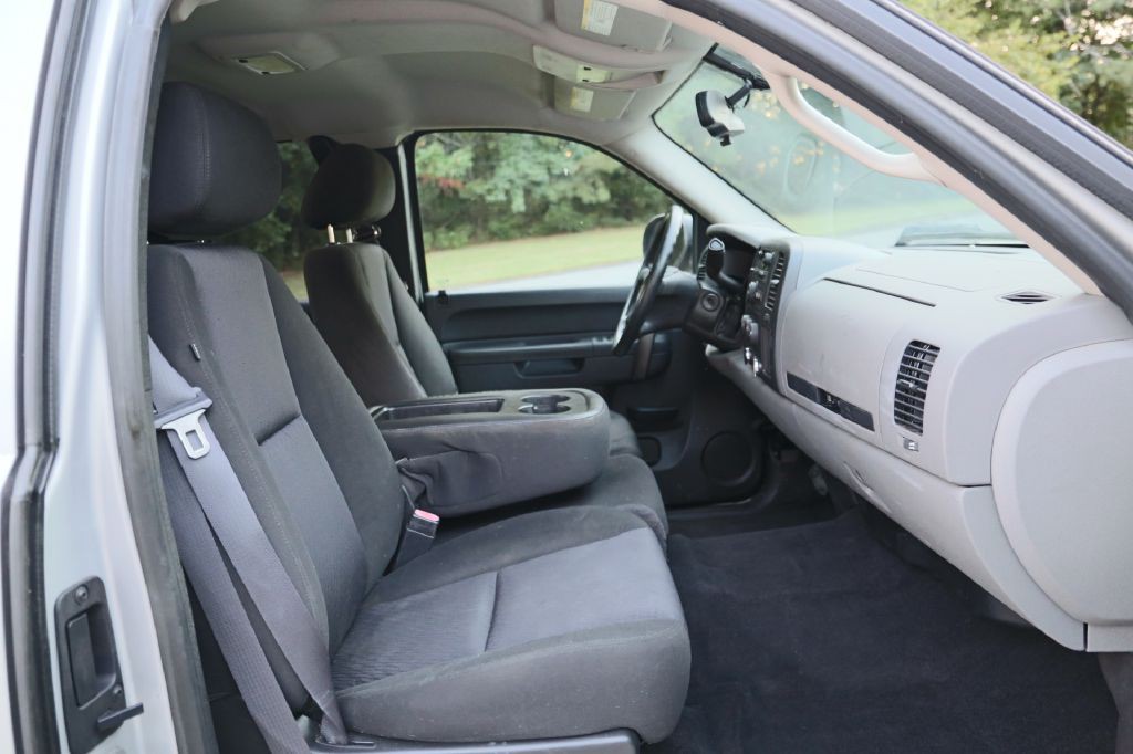 2011 Chevrolet Silverado 1500 Image 14