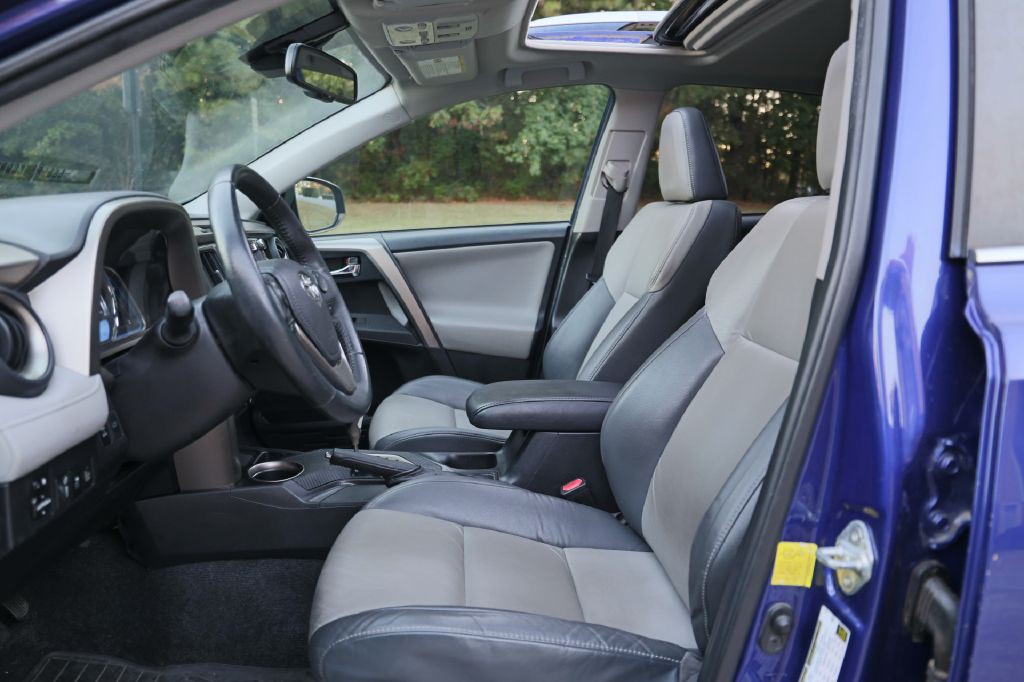 2015 Toyota Rav4 Image 10