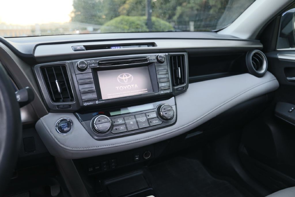 2015 Toyota Rav4 Image 12