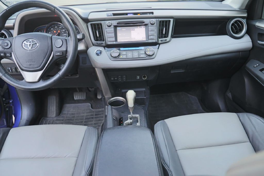 2015 Toyota Rav4 Image 13
