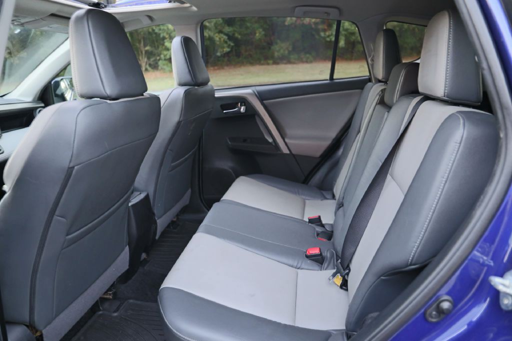 2015 Toyota Rav4 Image 14