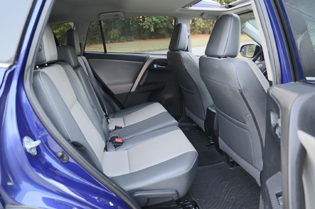 2015 Toyota Rav4 Image 16