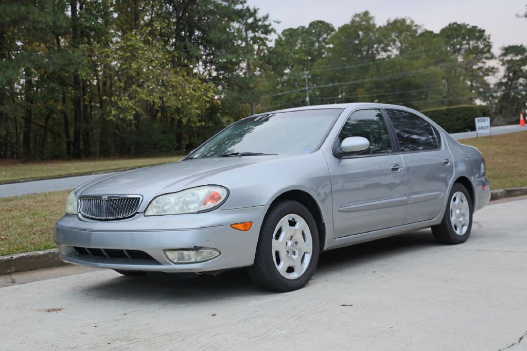 2001 INFINITI I30 Image 1