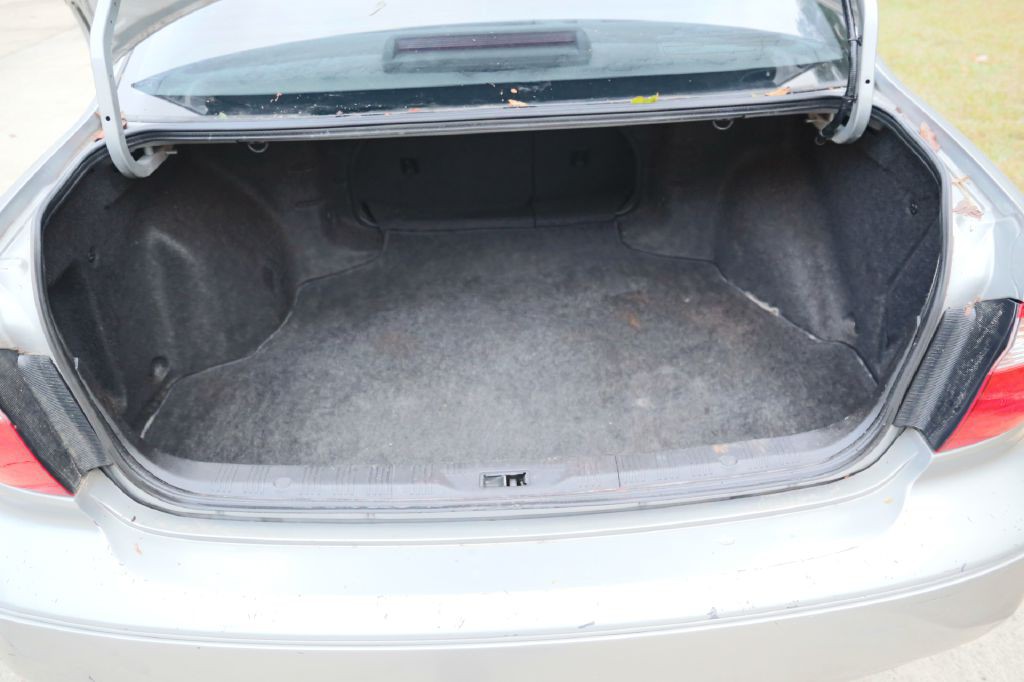 2001 INFINITI I30 Image 13