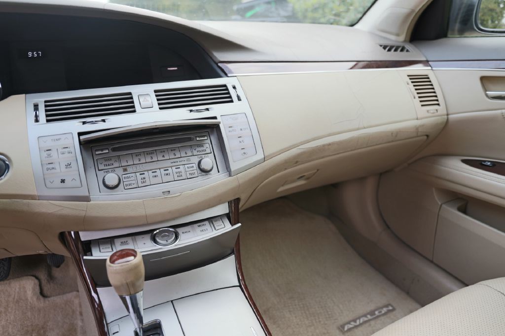 2008 Toyota Avalon Image 13