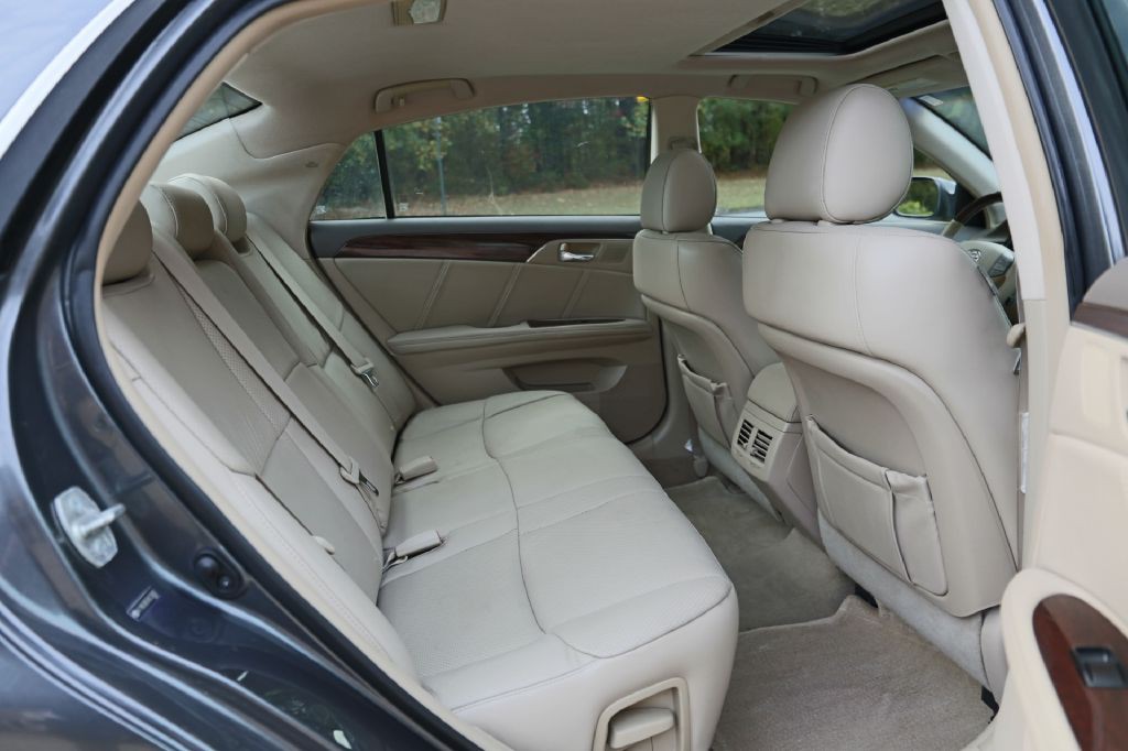 2008 Toyota Avalon Image 16
