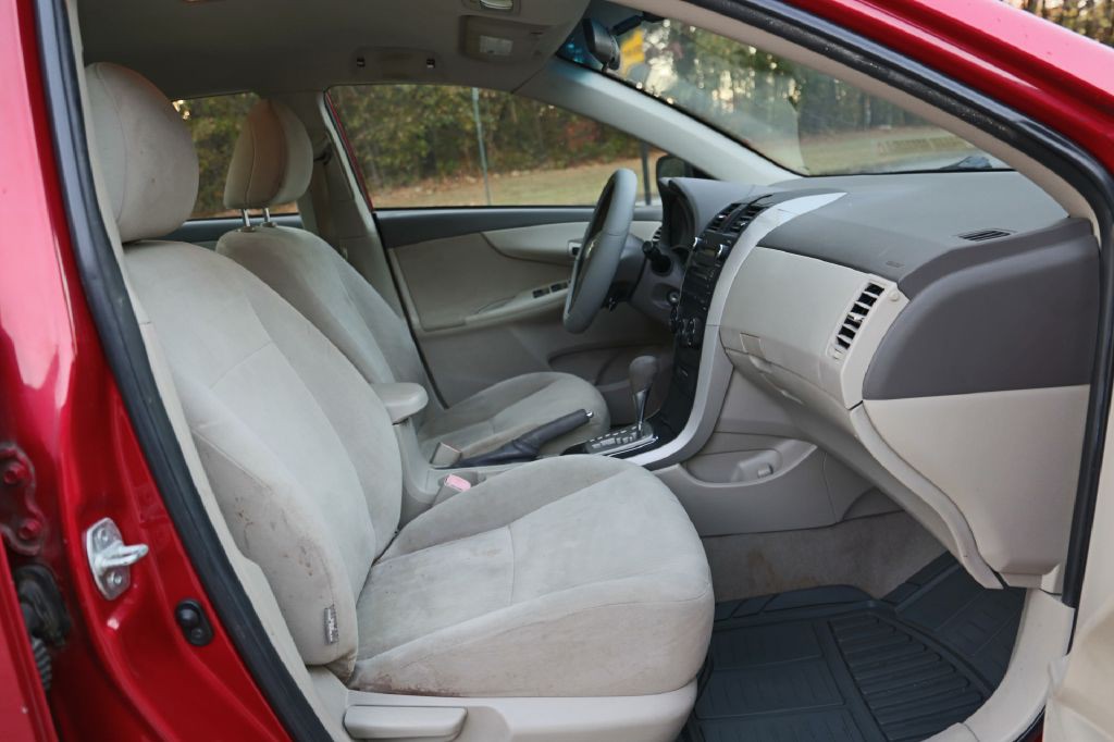 2010 Toyota Corolla Image 13