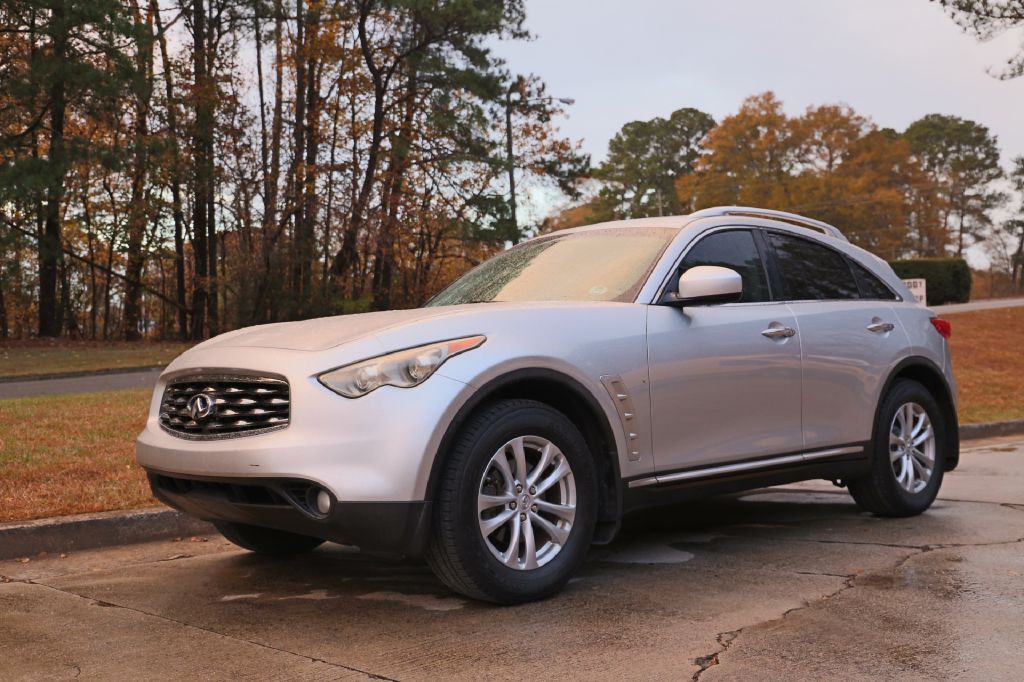 2010 INFINITI FX35 Image 1