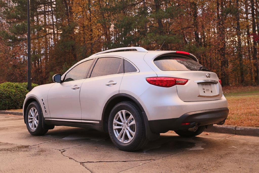 2010 INFINITI FX35 Image 3