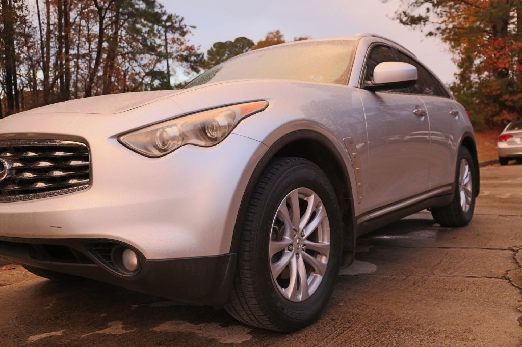 2010 INFINITI FX35 Image 6
