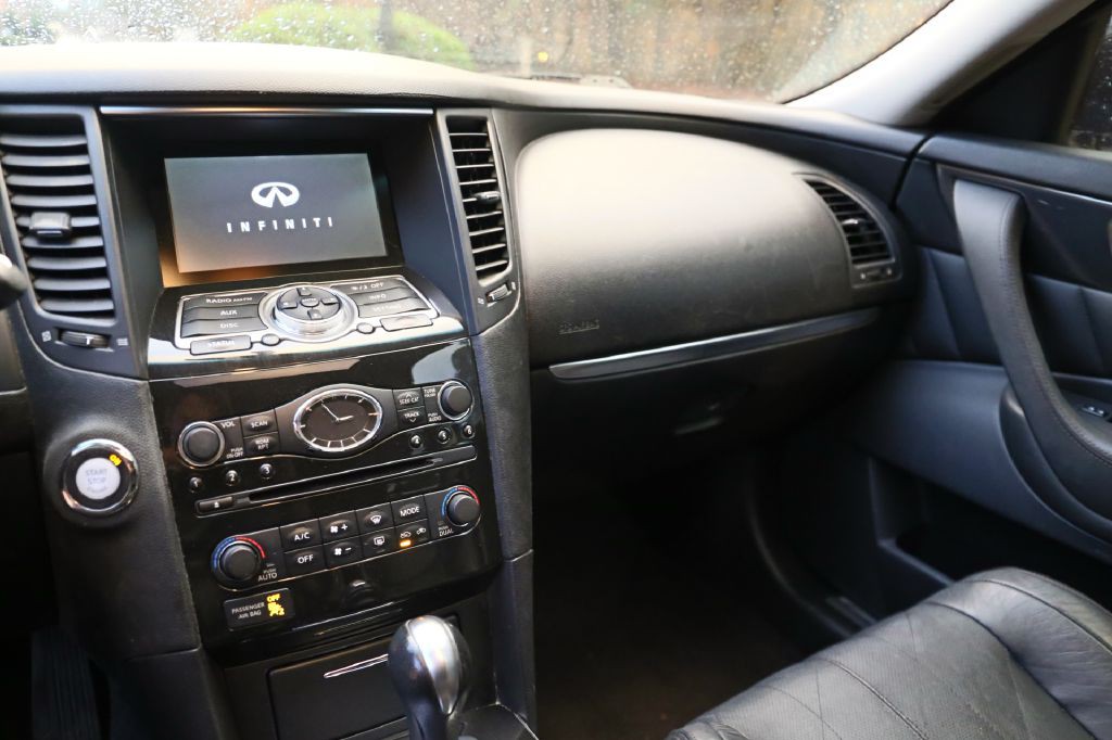 2010 INFINITI FX35 Image 14