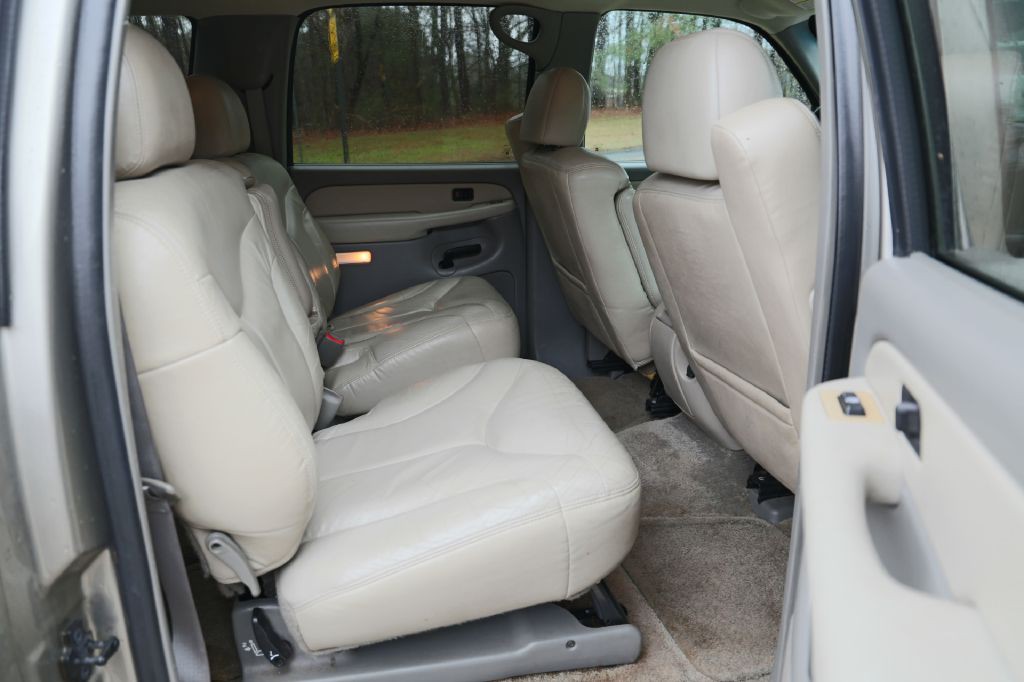 2002 GMC Yukon Image 17