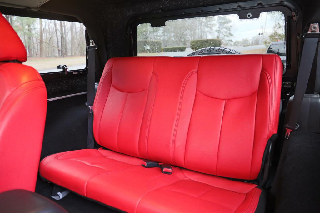 2018 Jeep Wrangler Image 16