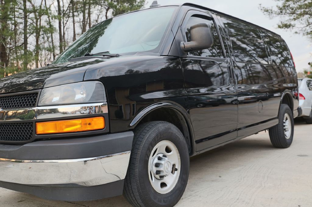 2018 Chevrolet Express Image 6