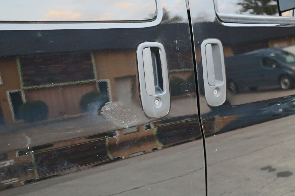 2018 Chevrolet Express Image 17