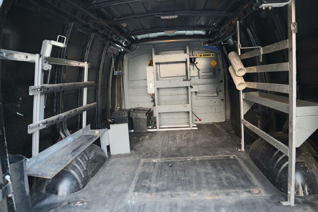 2018 Chevrolet Express Image 19