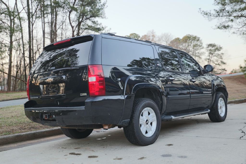 2008 Chevrolet Suburban Image 7