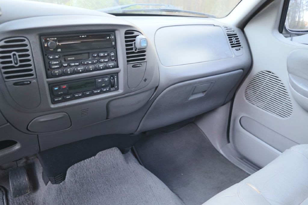 2003 Ford F-150 Image 14