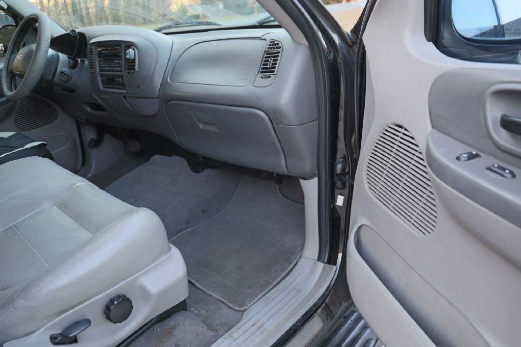2003 Ford F-150 Image 19