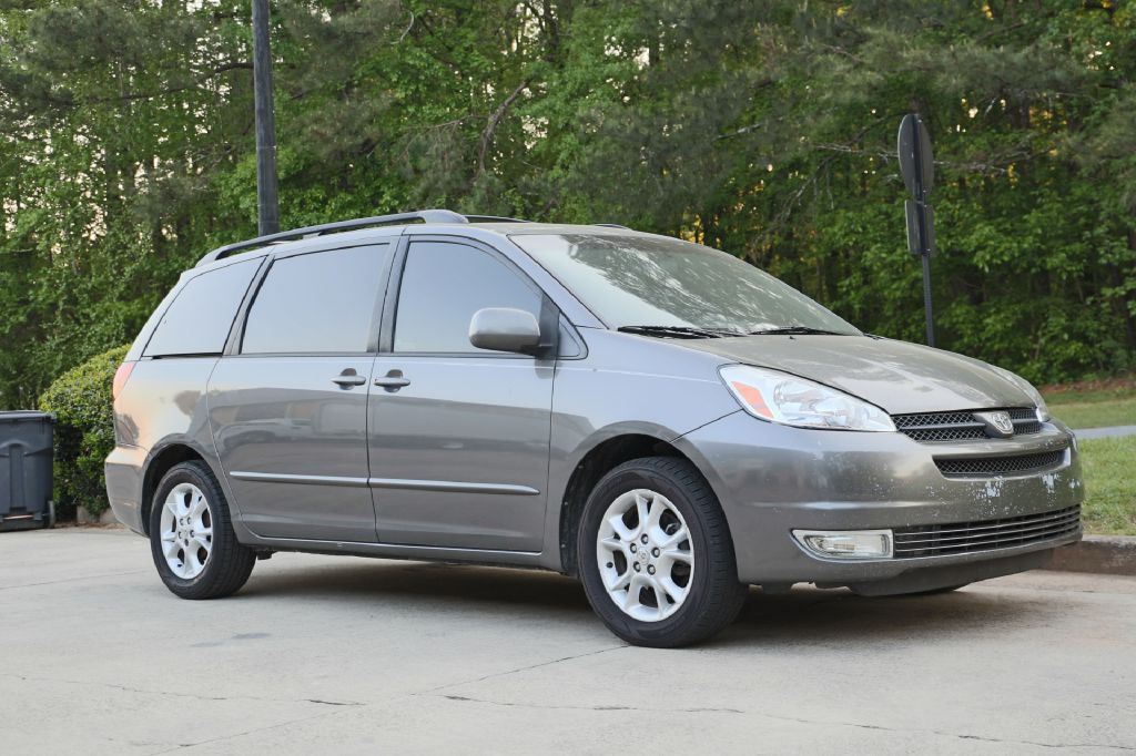 2004 Toyota Sienna Image 8