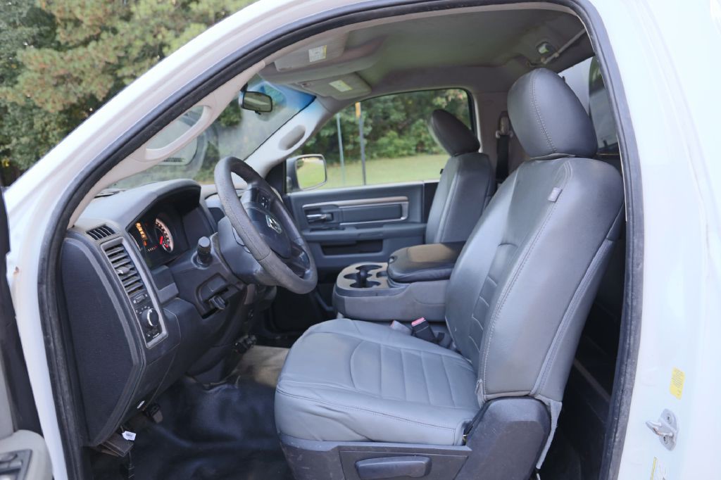 2013 RAM 1500 Image 9