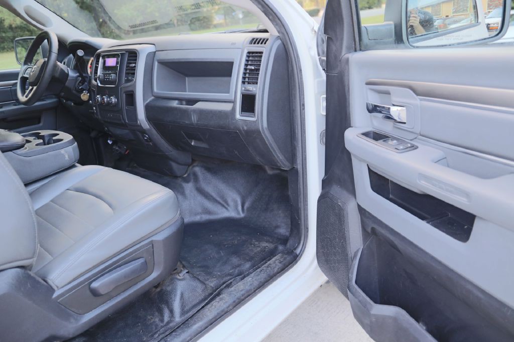 2013 RAM 1500 Image 17