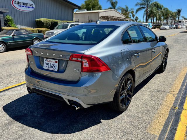 2017 Volvo S60 Image 5