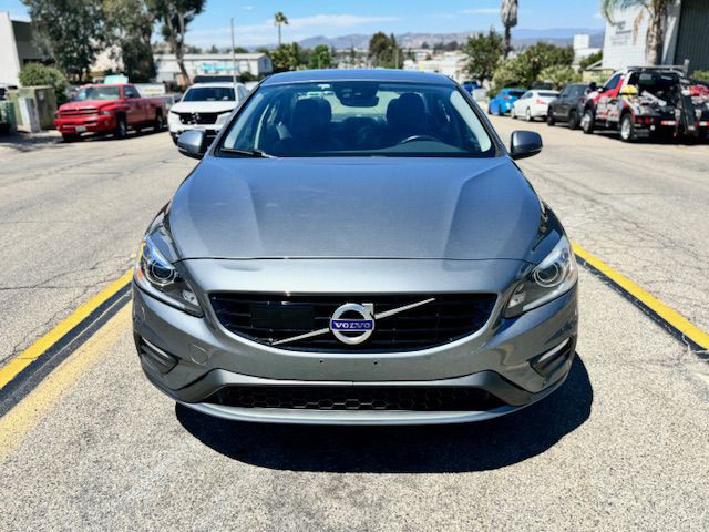 2017 Volvo S60 Image 8