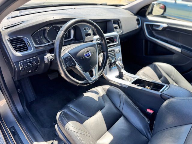 2017 Volvo S60 Image 16