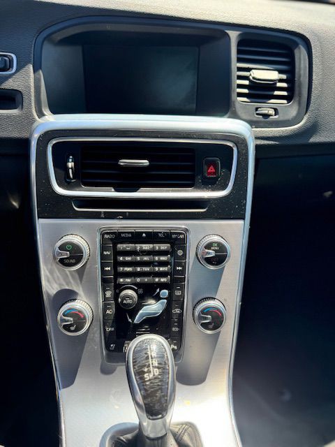 2017 Volvo S60 Image 18