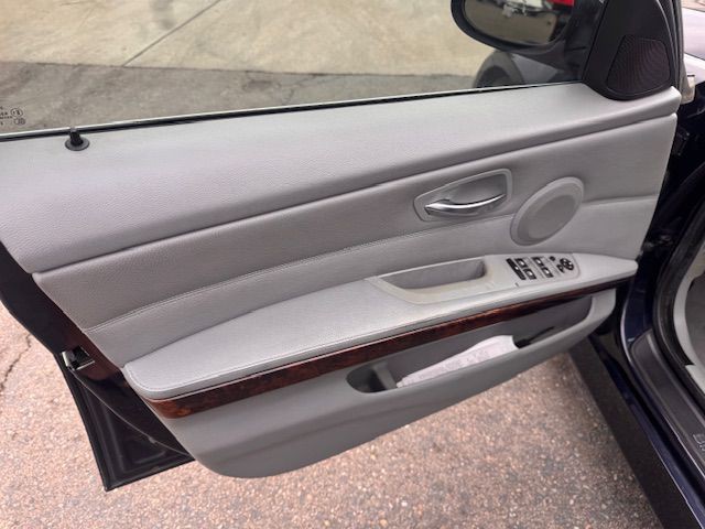 2007 BMW 3 Series Image 17