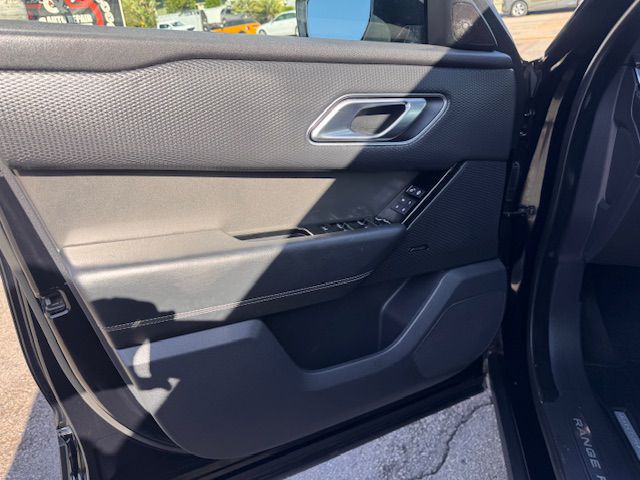 2019 Land Rover Range Rover Image 16
