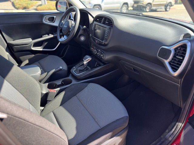 2022 Kia Soul Image 12