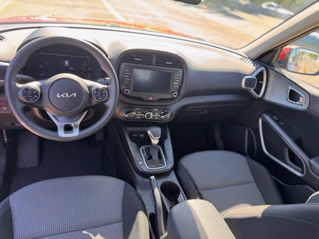 2022 Kia Soul Image 14