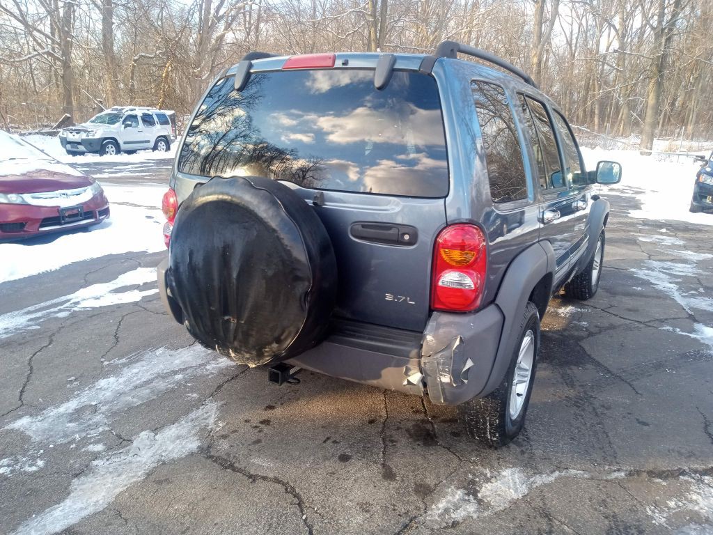 2002 Jeep Liberty Image 2