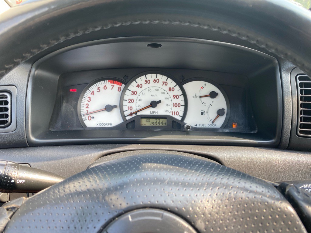 2003 Toyota Corolla Image 11